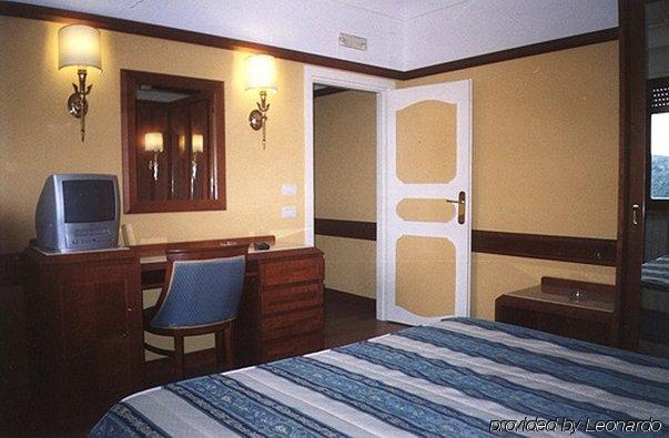 Hotel Miravalle Nápoles Quarto foto